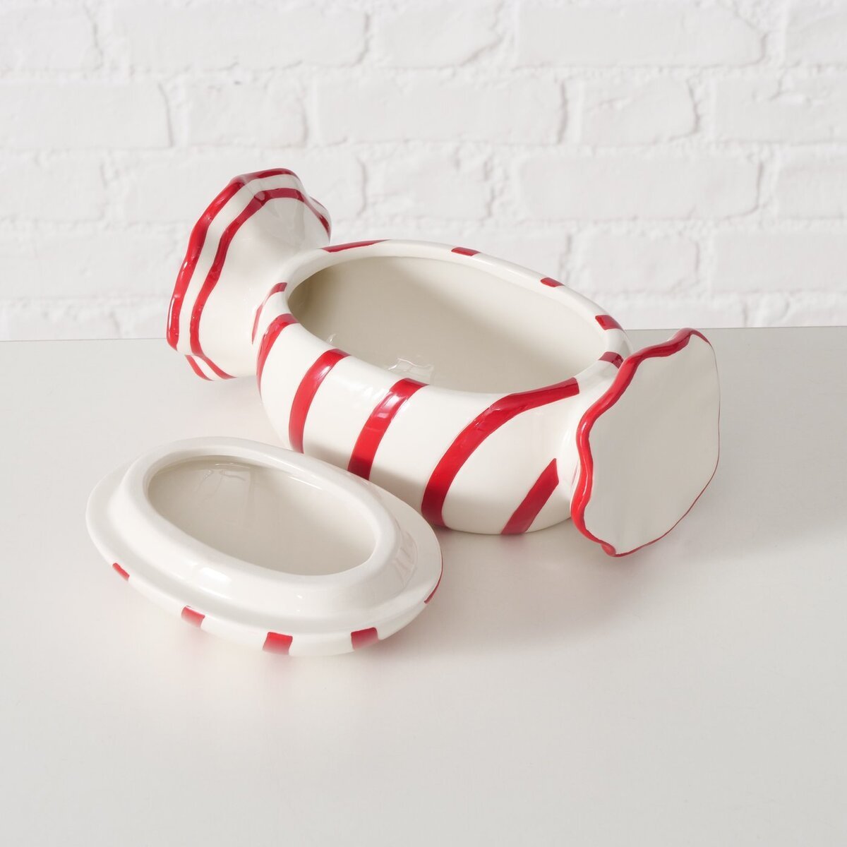 2048424-chafarica-guimaraes-portugal-pote-caixa-armazenamento-coleção-rebuçado-candy-vermelho-red-ceia-natal-jantar-decoração-casa-home-porcelana-ceramica-flores-plantas-casa-quarto-sala-2- Pote de Laço - Image 2