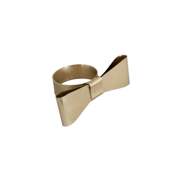519706-CHAFARICA-GUIMARAES-PORTUGAL-GUARDANAPOS-ANEL-NAPKIN-RING-COZINHA-MESA-DECORAÇÃO-CASA-HOME-DECOR-TABLE-TEXTIL-LAR-vermelho-red-bow-laço-ferro-DOURADO-GOLD-2 Anel de Guardanapo Dourado - Coleção Laço - Image 1