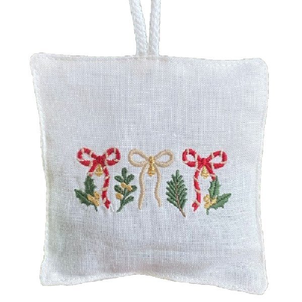 chafarica-guimaraes-portugal-textil-lar-linens-christmas-natal-avental-pega-luva-pano-mao-loiça-coleçao-laço-vermelho-branco-dourado-decor-casa-decoração-cozinha-sala-lavanda-bolsa- (2) Almofada com Lavanda  - Coleção Laço - Image 1