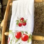 Pano de Felpo com Bordado - Coleção Maças Vermelhas