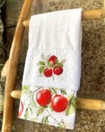Pano de Felpo com Bordado - Coleção Maças Vermelhas