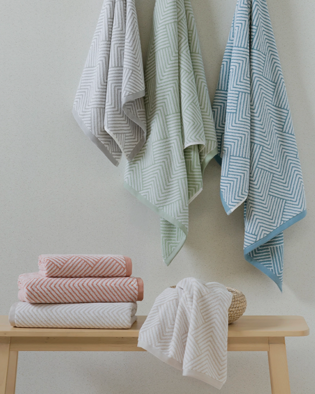 VIBRA-CHAFARICA-GUIMARAES-PORTUGAL-TOALHAS-BANHO-BATH-TOWELS-ALGODAO-COTTON-SET-CONJUNTO-AZUL-VERDE-TIJOLO-ROSTO-MAOS-CORPO-CONVIDADO-GRANDE-MEDIA-PEQUENA-PORTUGUES-4 Jogo de Banho 3 Peças “Vibra” 500gr - Image 1